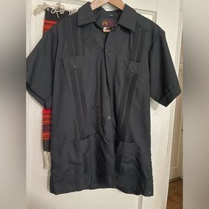 Guayabera size M